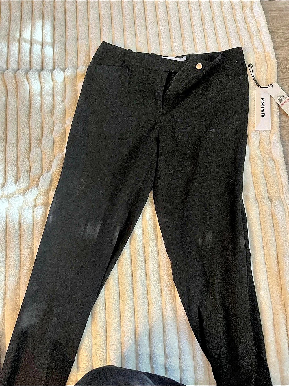 Calvin Klein Modern Fit Straight Leg Pants in Black NWT